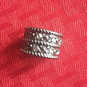 Thick band rhinestone ring